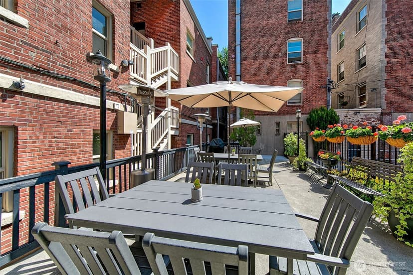 Property photo for 125 Warren Avenue N #J, Seattle photo 22