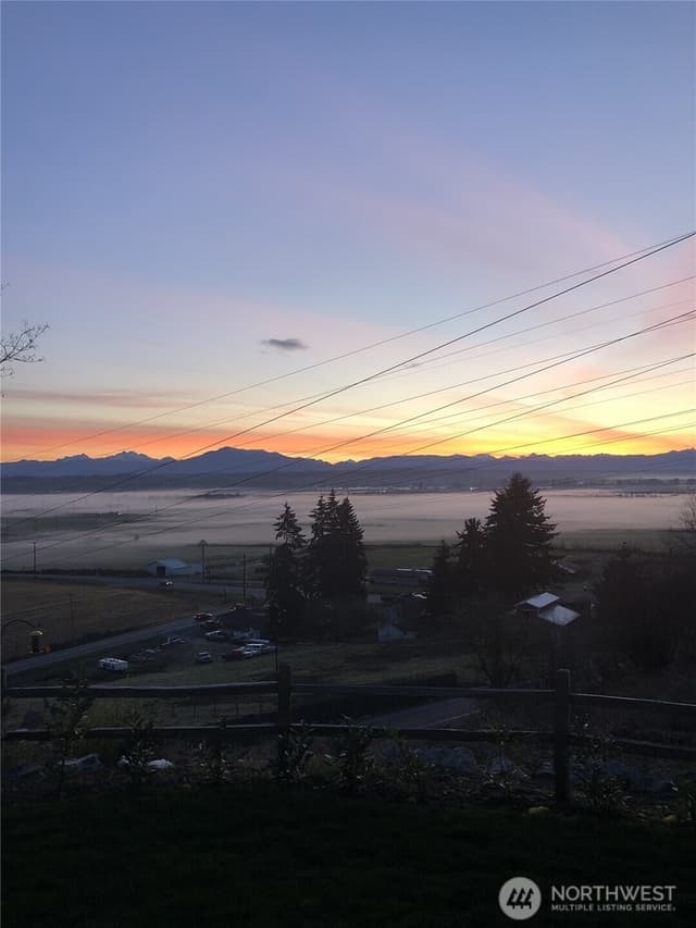 Property photo for 11733 Seattle Hill Road, Snohomish photo 2