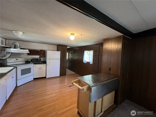 Property photo for 1919 196th Street SW #14, Lynnwood photo 4