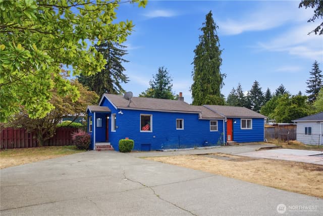 Property photo for 10409 3rd Avenue SW, Seattle photo 2