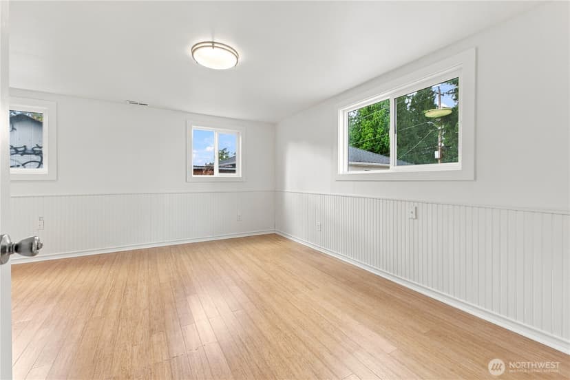 Property photo for 10409 3rd Avenue SW, Seattle photo 21