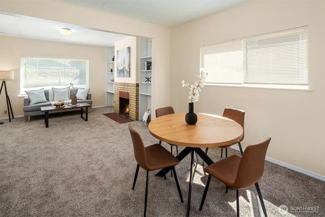 Property photo for 332 NE 50th Street, Seattle photo 5