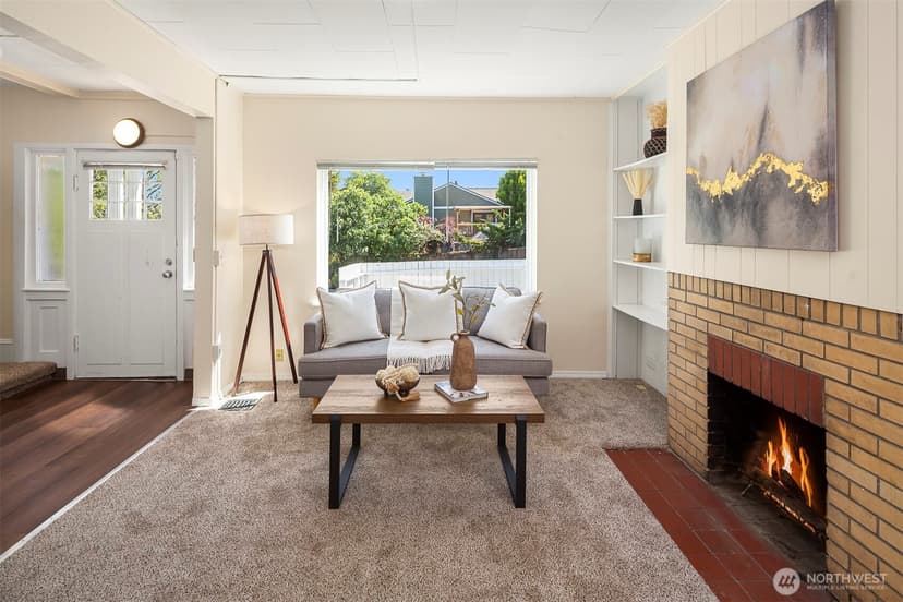 Property photo for 332 NE 50th Street, Seattle photo 3