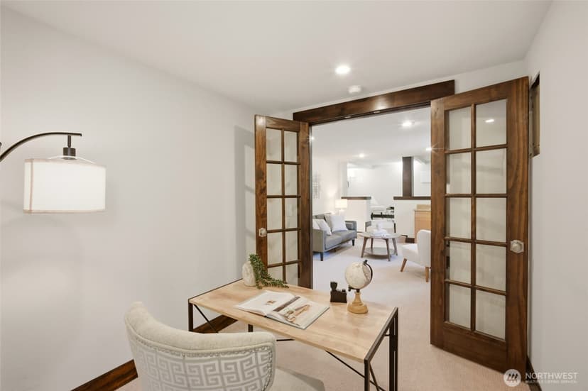 Property photo for 2716 Warren Avenue N, Seattle photo 31