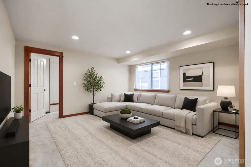 Property photo for 4407 40th Avenue SW, Seattle photo 18