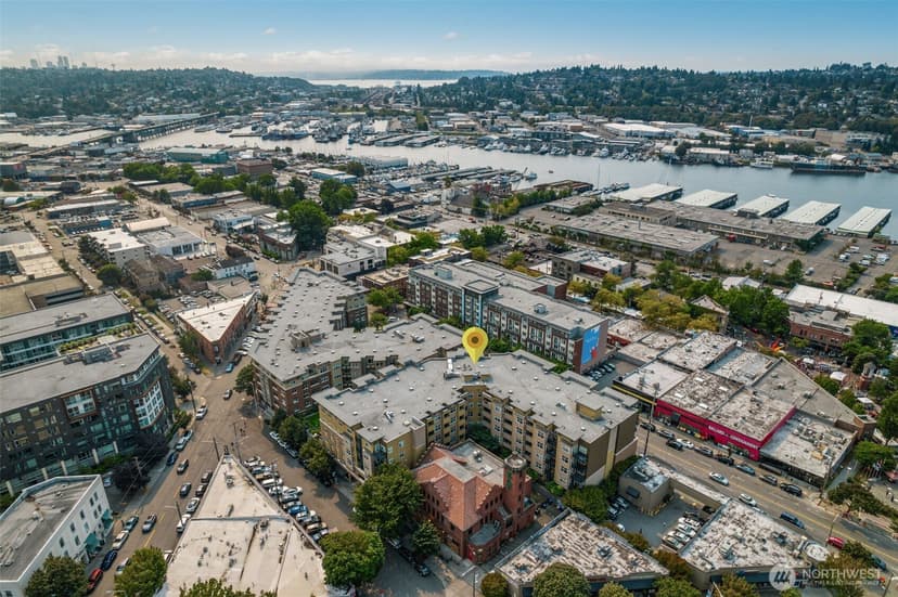 Property photo for 5450 Leary Avenue NW #241, Seattle photo 39