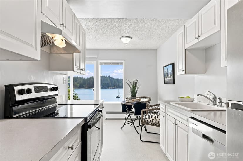 Property photo for 924 Shorewood Drive #C28, Bremerton photo 11