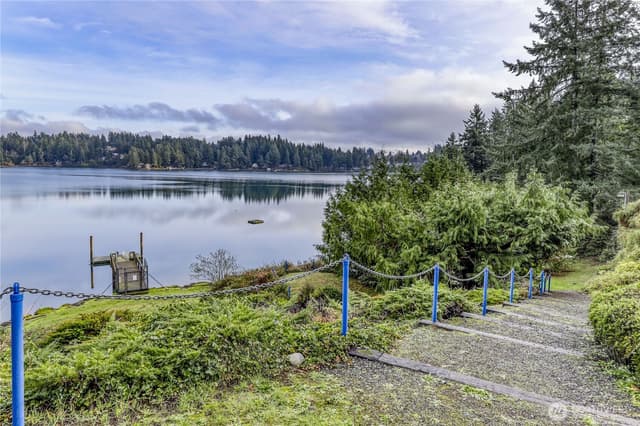 Property photo for 924 Shorewood Drive #C28, Bremerton photo 4