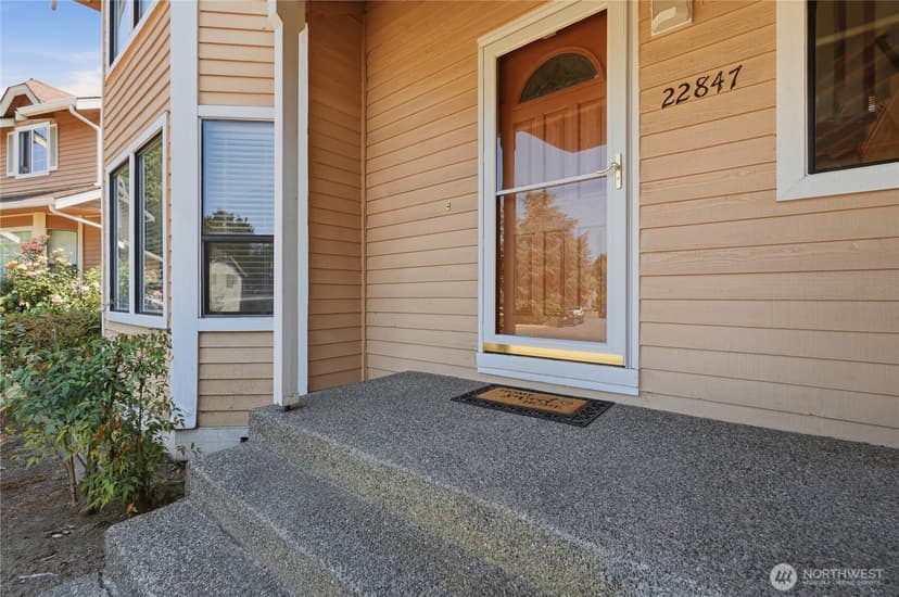 Property photo for 22847 103rd Avenue SE, Kent photo 3