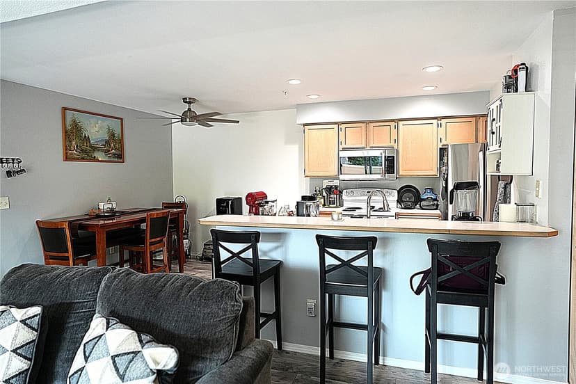 Property photo for 1001 W Casino Rd #D203, Everett photo 6