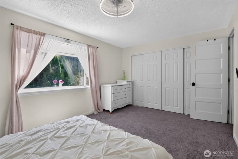 Property photo for 5696 E Collins Road, Port Orchard photo 18