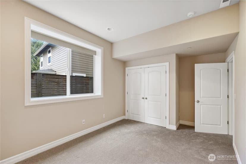 Property photo for 15025 SE 43rd St, Bellevue photo 33