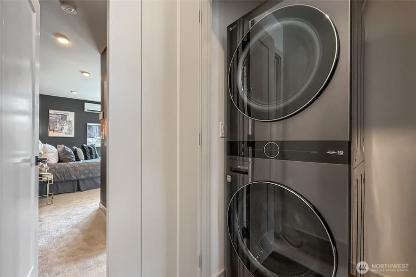 Property photo for 1010 A NE 92nd Street, Seattle photo 26