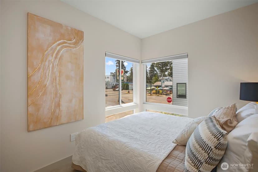 Property photo for 1010 A NE 92nd Street, Seattle photo 18