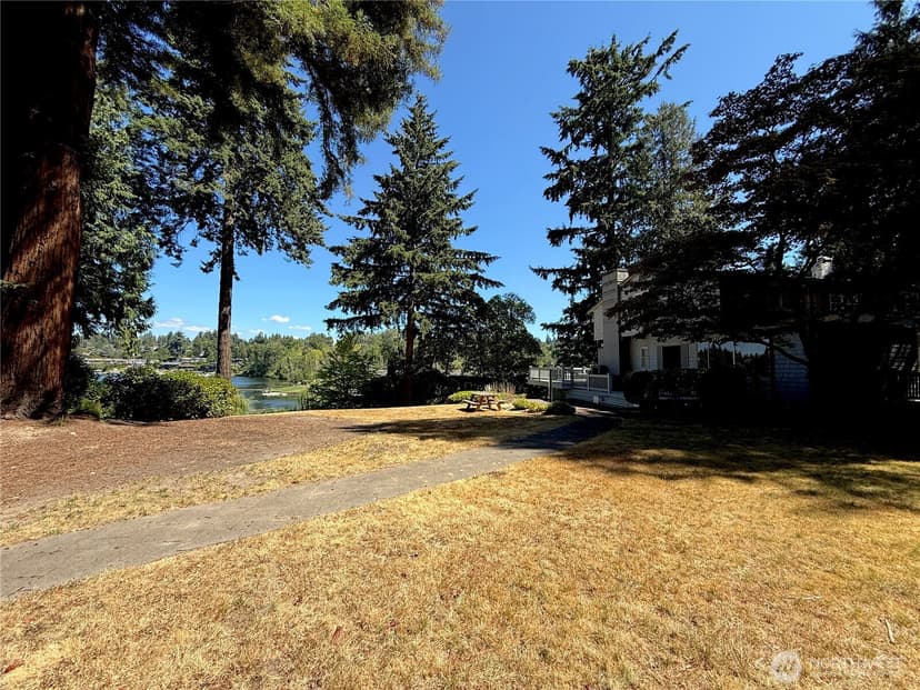 Property photo for 3216 Hunts Point Road, Hunts Point photo 9