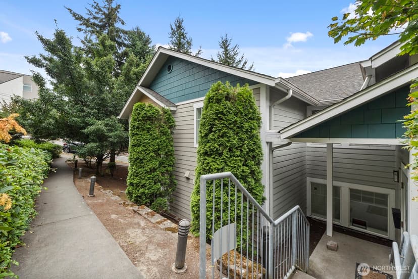 Property photo for 1810 S Charles Street #302, Seattle photo 27