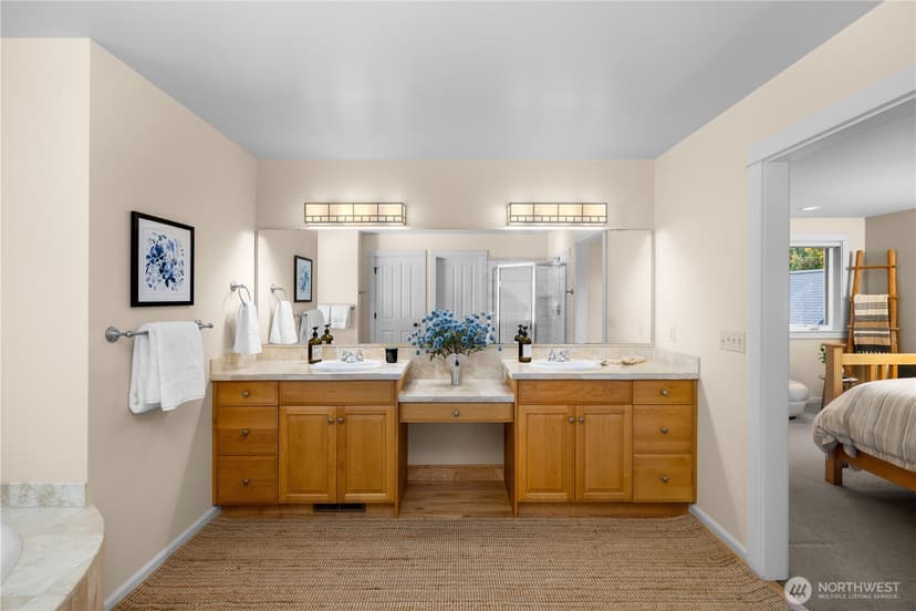 Property photo for 300 Bromley Place NW, Bainbridge Island photo 21