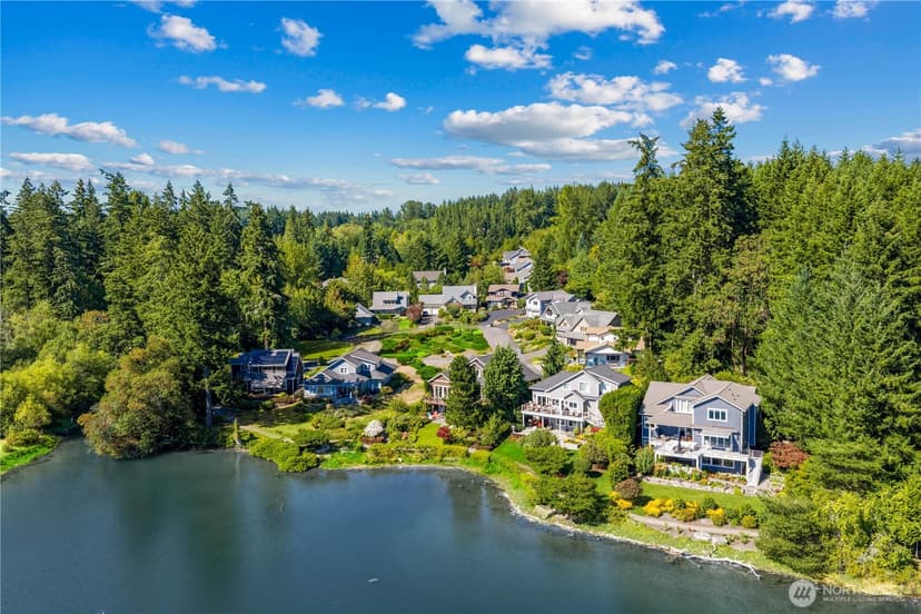 Property photo for 300 Bromley Place NW, Bainbridge Island photo 30