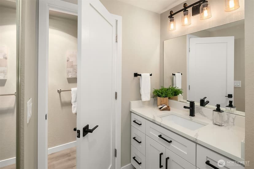 Property photo for 206 Mountain Park Boulevard SW #D203, Issaquah photo 13