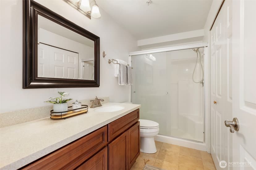 Property photo for 4707 NW Walgren Drive #B-203, Silverdale photo 14