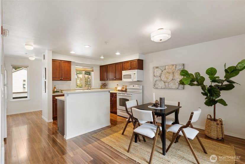 Property photo for 4707 NW Walgren Drive #B-203, Silverdale photo 6