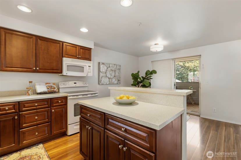 Property photo for 4707 NW Walgren Drive #B-203, Silverdale photo 11