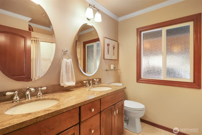 Property photo for 1107 51st Street NE, Tacoma photo 24