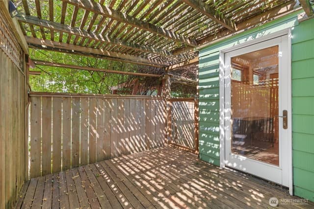 Property photo for 346 N 102nd Street, Seattle photo 5