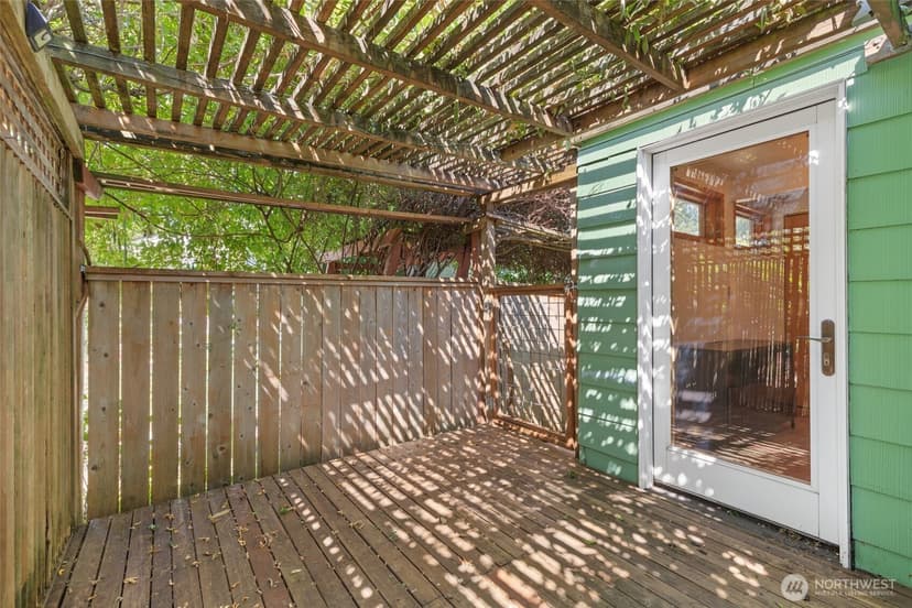 Property photo for 346 N 102nd Street, Seattle photo 5