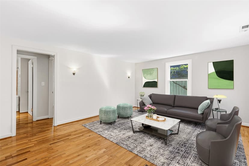 Property photo for 346 N 102nd Street, Seattle photo 8