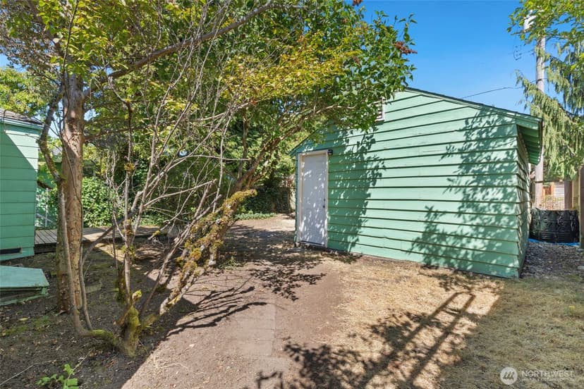 Property photo for 346 N 102nd Street, Seattle photo 29