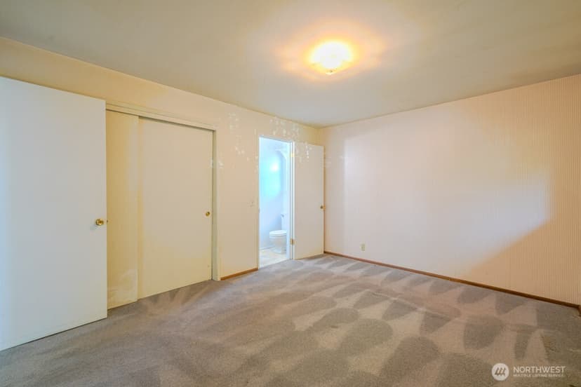 Property photo for 23427 28th Avenue S, Des Moines photo 13