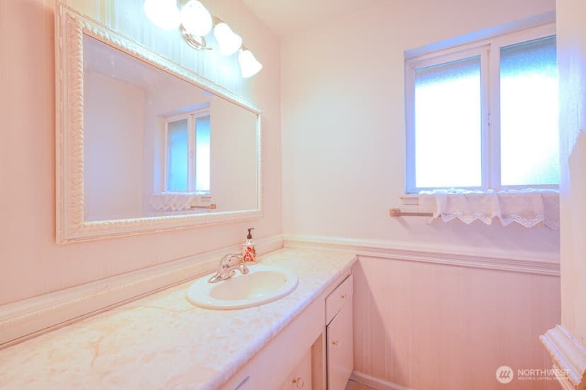 Property photo for 23427 28th Avenue S, Des Moines photo 21
