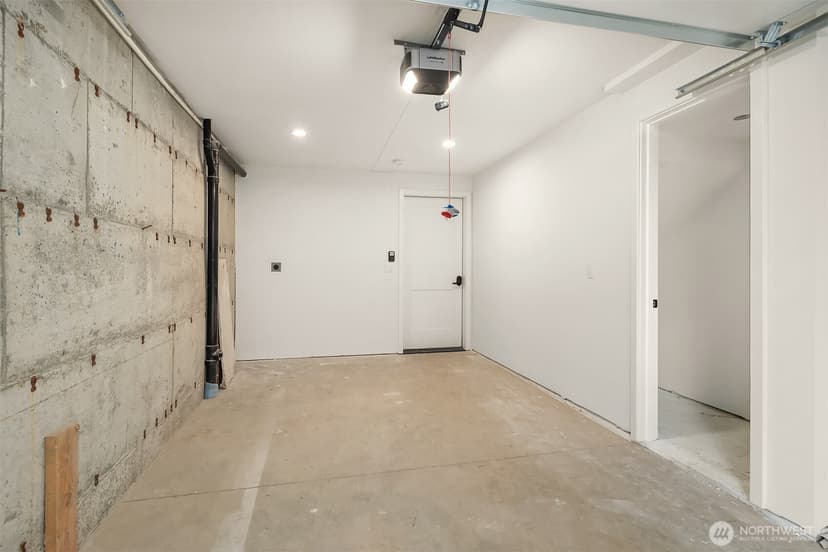 Property photo for 536 W Barrett Street, Seattle photo 26