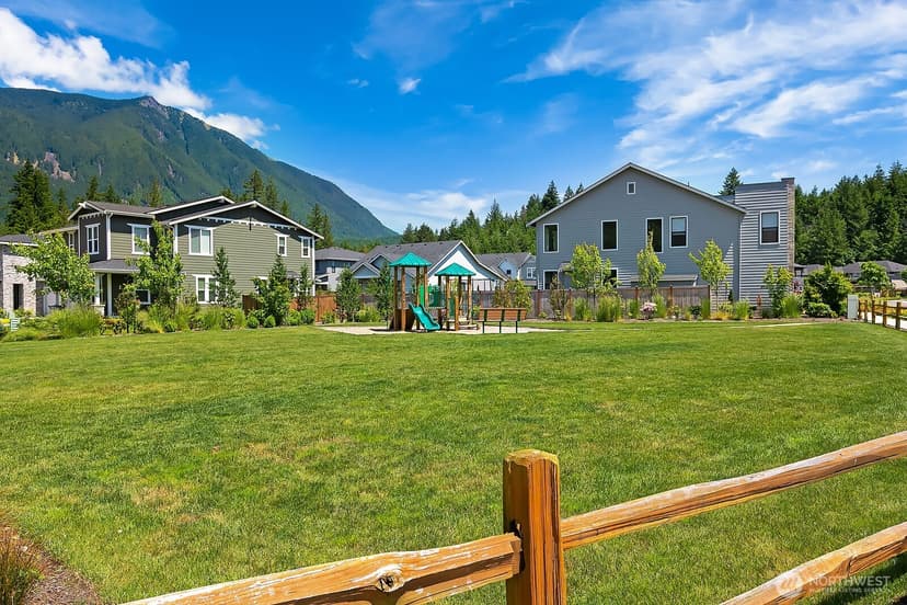 Property photo for 1486 Pratt Avenue SE, North Bend photo 40