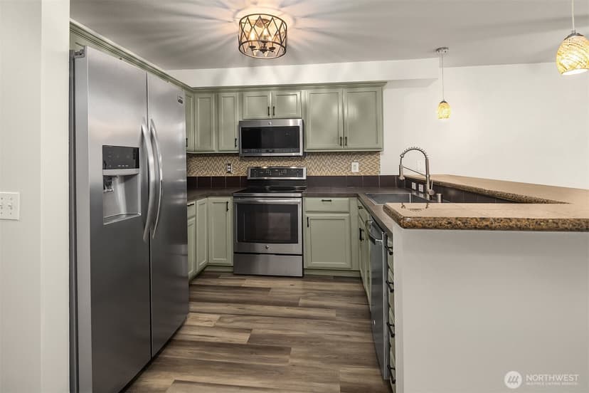 Property photo for 12534 15th Avenue NE #22, Seattle photo 10