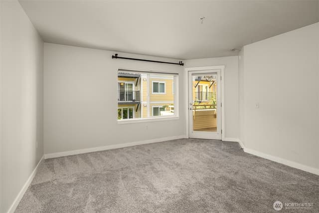Property photo for 12534 15th Avenue NE #22, Seattle photo 4