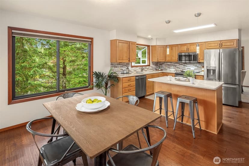Property photo for 13233 SE 51st Place, Bellevue photo 20