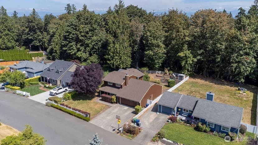 Property photo for 13107 58th Drive SE, Snohomish photo 2