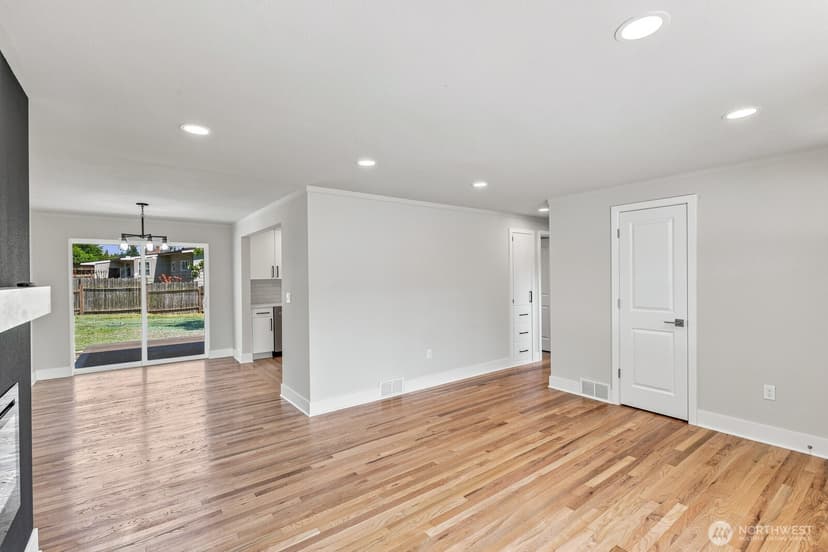 Property photo for 4960 Vesper Drive, Everett photo 16