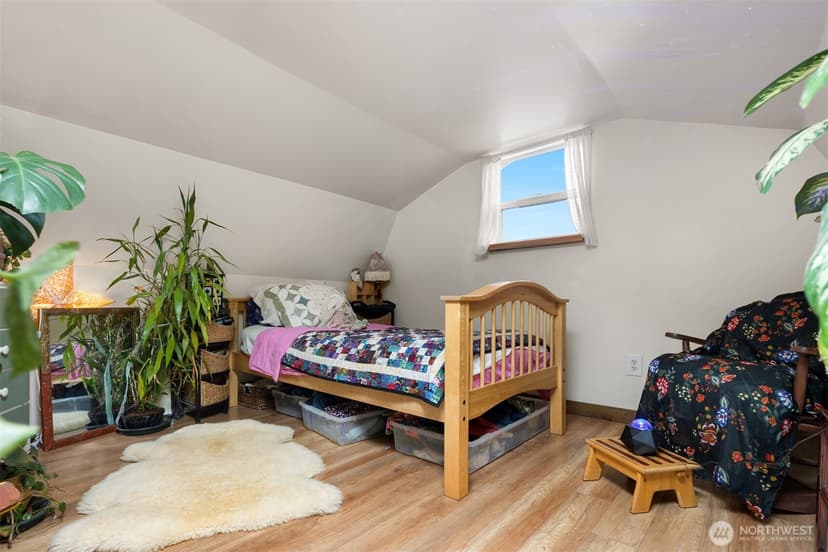Property photo for 921 SW 102nd Street, Seattle photo 35