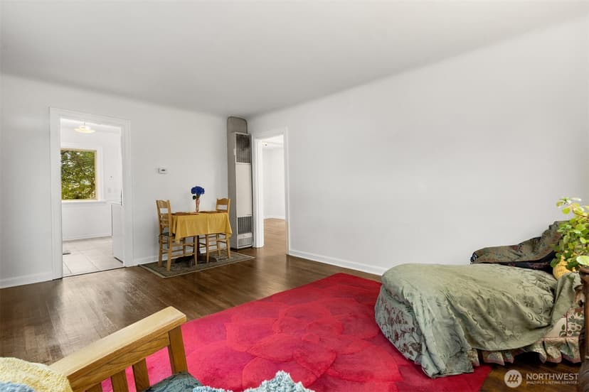 Property photo for 921 SW 102nd Street, Seattle photo 5