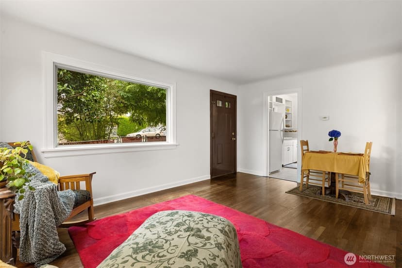 Property photo for 921 SW 102nd Street, Seattle photo 6
