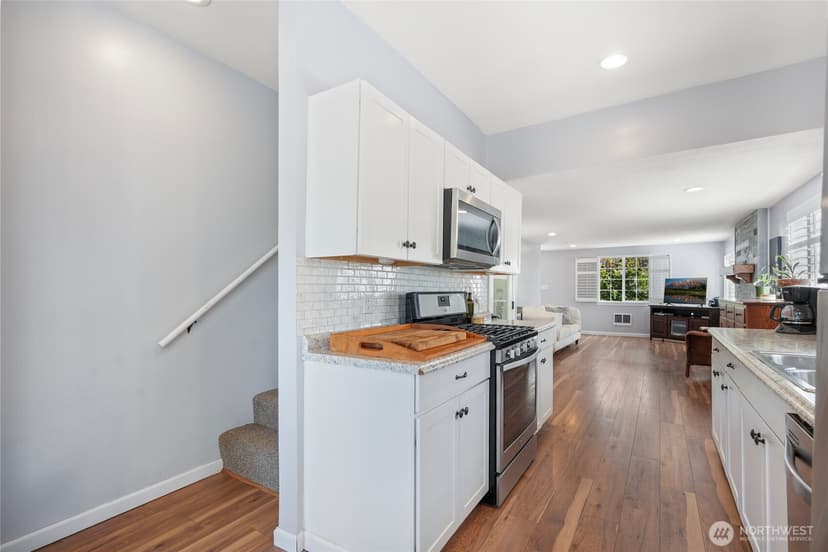Property photo for 2410 Highland Avenue, Everett photo 22