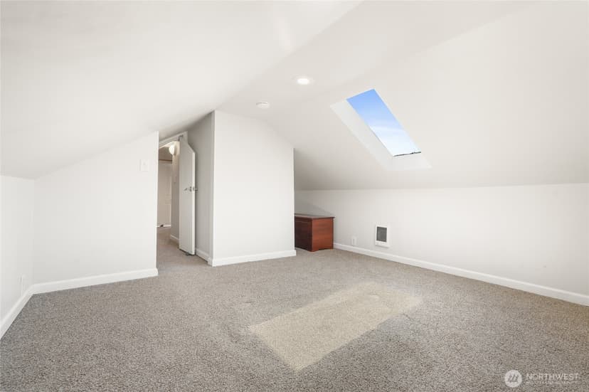 Property photo for 2410 Highland Avenue, Everett photo 27