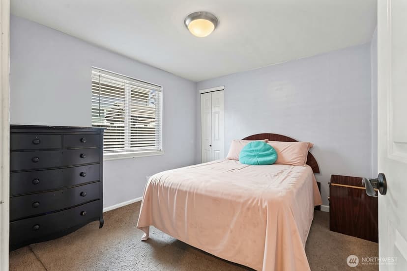 Property photo for 2410 Highland Avenue, Everett photo 17