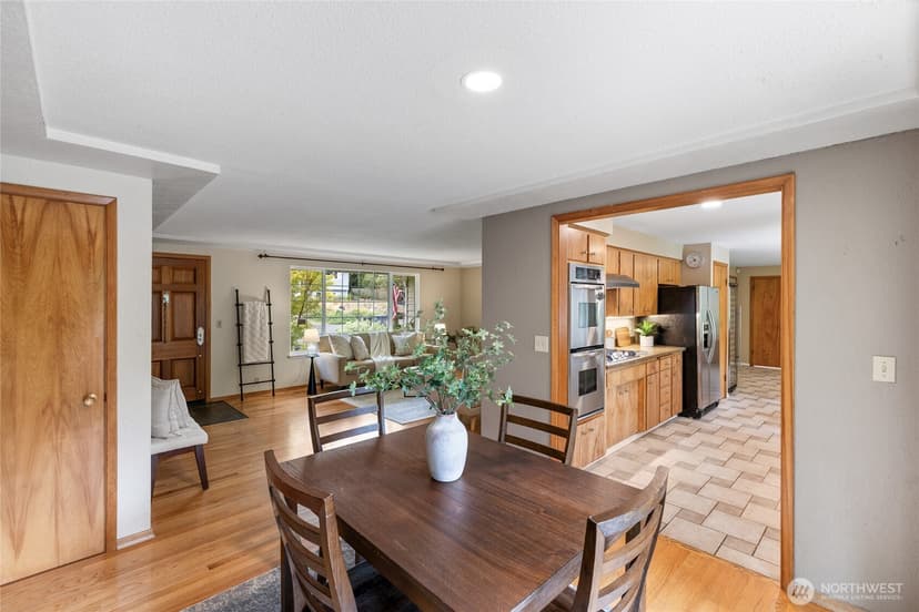 Property photo for 7215 25th Street W, University Place photo 8