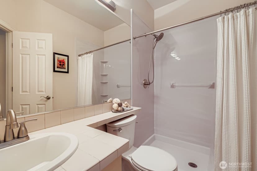 Property photo for 13000 Admiralty Way #A205, Everett photo 20