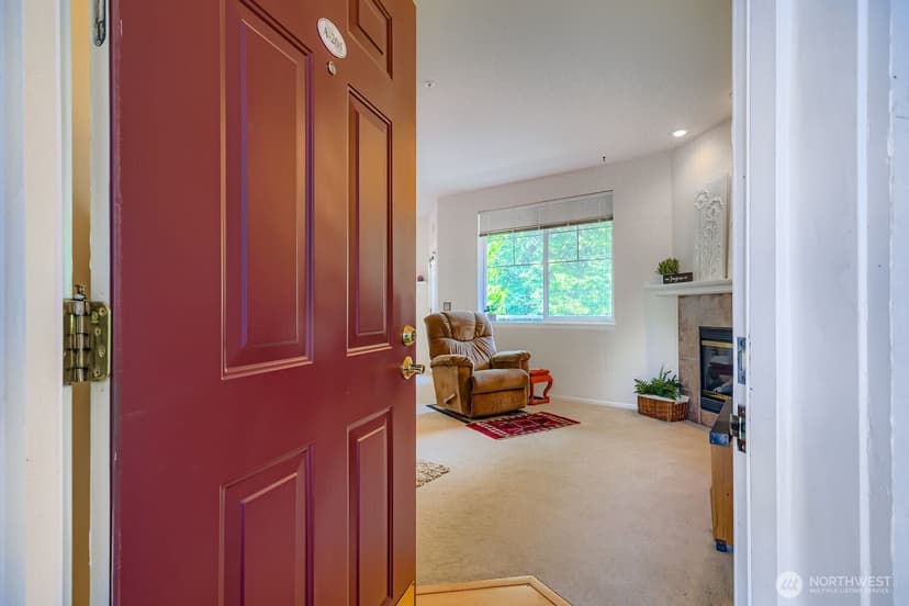 Property photo for 13000 Admiralty Way #A205, Everett photo 4