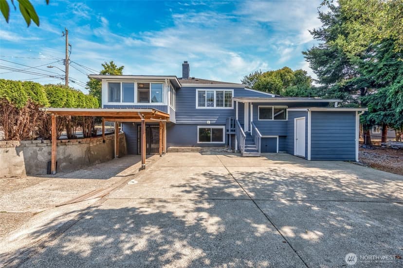 Property photo for 2515 S Willow Street, Seattle photo 2